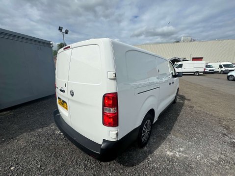 Vauxhall Vivaro 1.5 Vivaro F2900 Professional S/S 9