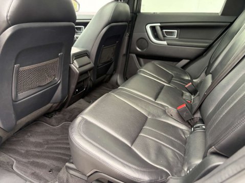 Land Rover Discovery Sport 2.0 Discovery Sport Black HSE TD4 Auto 4WD 5dr 76