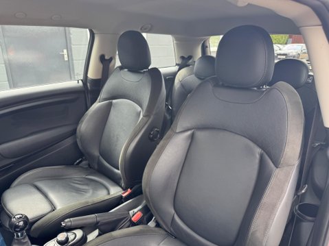 Mini Hatch 1.5 Cooper Euro 6 (s/s) 3dr 34