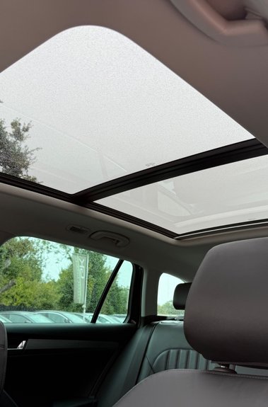 Skoda Superb SE L EXECUTIVE TDI - PANORAMIC SUNROOF -FULL SKODA SERVICE HISTORY 