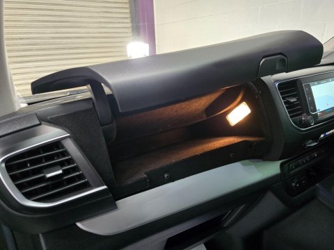 Peugeot Traveller 2.0 BlueHDi Allure Standard MPV MWB Euro 6 (s/s) 5dr (SNav) 48