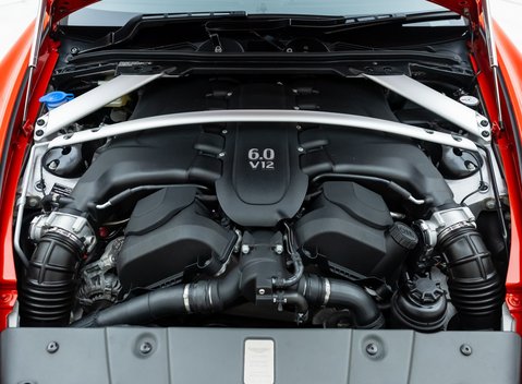 Aston Martin V12 Vantage S Roadster 47