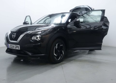 Nissan Juke 1.0 Juke N-Connecta DiG-T Semi-Auto 5dr 50