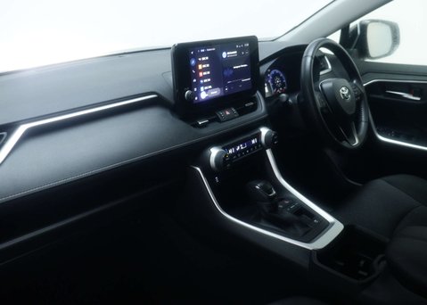 Toyota Rav4 2.5 RAV4 Design HEV 4x2 CVT 5dr 42