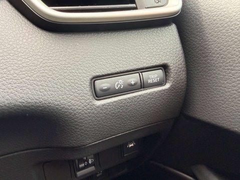 Nissan Qashqai 1.5 Qashqai N-Vision dCi 5dr 13