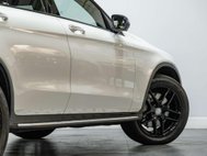 Mercedes-Benz GLC 2.1 GLC220d AMG Line (Premium Plus) Coupe 5dr Diesel G-Tronic 4MATIC Euro 6 40