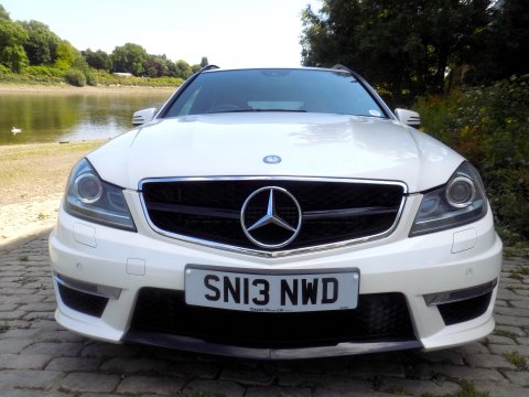 Mercedes-Benz C Class 6.3 C63 V8 AMG Edition (457bhp) 32
