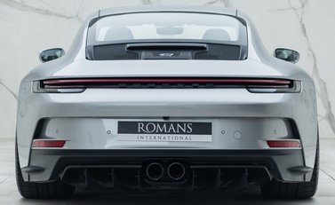 Porsche 911 GT3 TOURING (992) 5