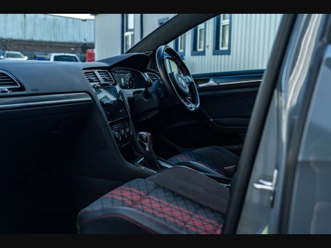 Volkswagen Golf 2.0 Golf GTi TCR Semi-Auto 5dr 5