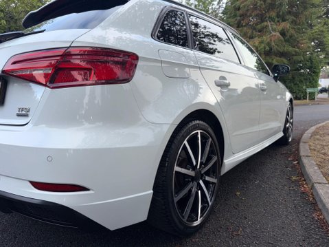Audi A3 2.0 TFSI Black Edition Sportback S Tronic quattro Euro 6 (s/s) 5dr 33