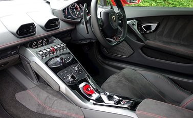 Lamborghini Huracan LP 580-2 6