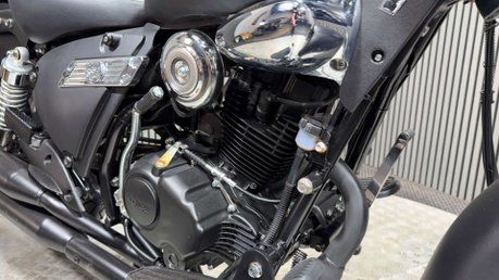 Keeway Superlight 125 2022 ONLY 534 MILES JUST SERVICED NEW MOT CRUISER 125CC 24