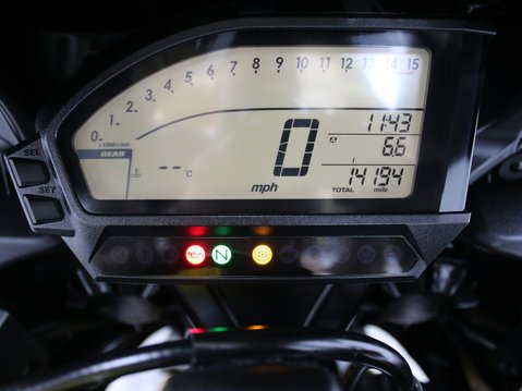 Honda CBR1000RR Fireblade CBR 1000 RA-G Fireblade 14