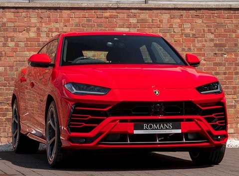 Lamborghini Urus 1