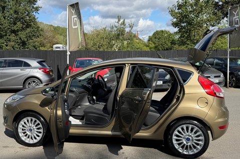 Ford Fiesta TITANIUM AUTOMATIC -ONLY 14,528 MILES -1 LADY OWNER -10 SERVICES -CAMBELT 17