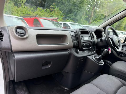 Renault Trafic 1.6 dCi 27 Business Crew Van Double Cab 6dr Diesel Manual SWB Euro 6 (120 p 36