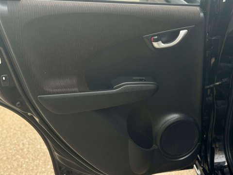 Honda Jazz 1.3h IMA HE Hatchback 5dr Petrol Hybrid CVT Euro 5 (102 ps) 77