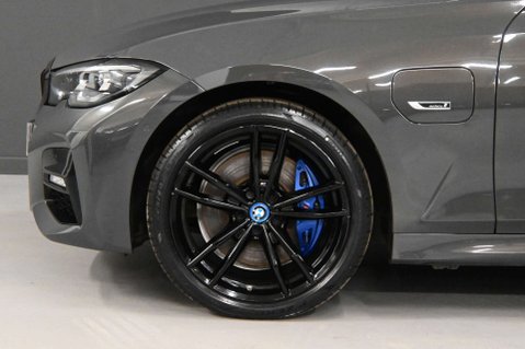 BMW 3 Series 2.0 330e M Sport Professional Edition Auto 5dr 17