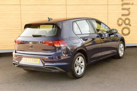 Volkswagen Golf LIFE TSI 2