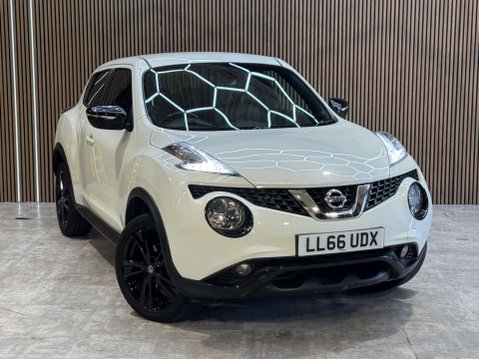 Nissan Juke 1.6 Juke N-Connecta CVT 5dr 11