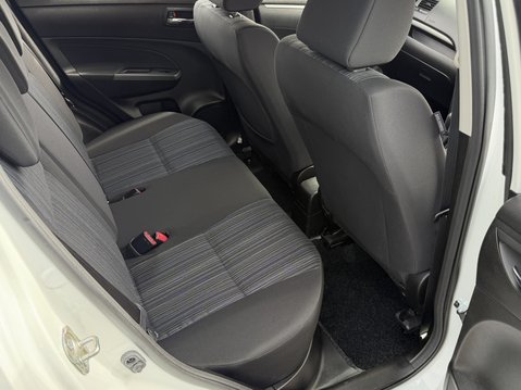 Suzuki Swift 1.2 SZ4 [Nav] 5dr Auto 34