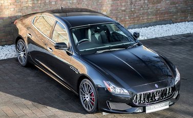 Maserati Quattroporte DV6 8