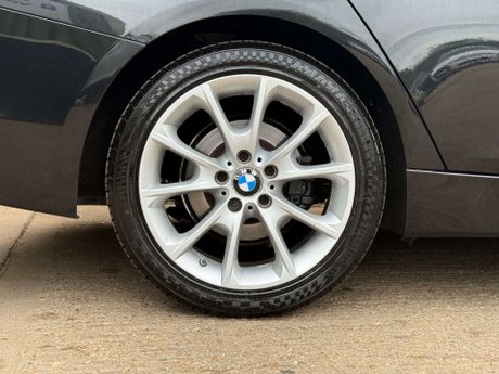BMW 3 Series 2.0 320d Luxury Auto 4dr 32