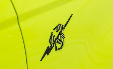 Abarth 500e Scorpionissima Cabrio 37