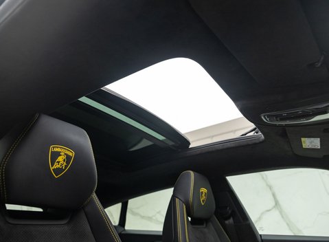 Lamborghini Urus S 18