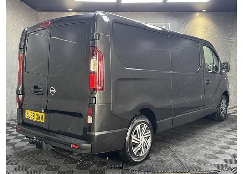 Nissan NV300 1.6 dCi 1.2t Acenta Panel Van 5dr Diesel Manual L2 H1 Euro 6 (120 ps) 7