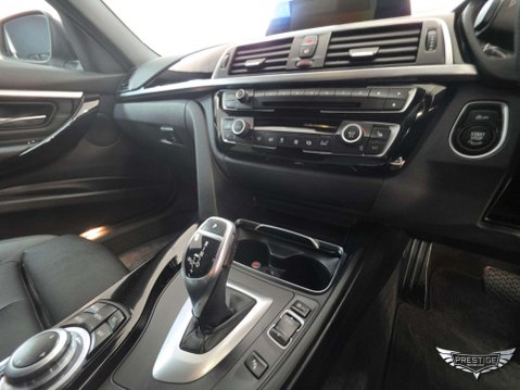 BMW 3 Series 2.0 320i Sport Touring Auto xDrive Euro 6 (s/s) 5dr 29