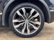 Volkswagen Tiguan 2.0 Tiguan R-Line TDI BlueMotion Technology 4Motion Semi-Auto 4WD 5dr 60