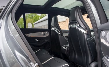 Mercedes-Benz GLC GLC 63 S 4Matic 14