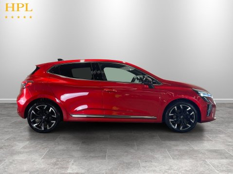 Renault Clio 1.6 E-TECH techno Hatchback 5dr Petrol Hybrid Auto Euro 6 (s/s) (145 ps) 8