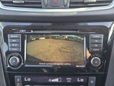 Nissan Qashqai 1.3 DIG-T Acenta Premium SUV 5dr Petrol DCT Auto Euro 6 (s/s) (160 ps) 31