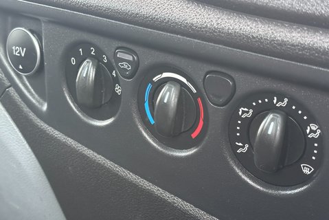 Ford Transit 350 Srw 130 ps Dropside Truck with Maxilift PH110 Crane 18