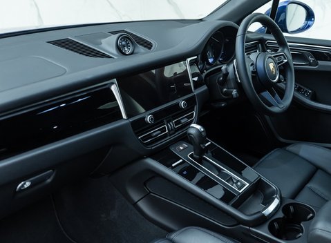 Porsche Macan GTS 19