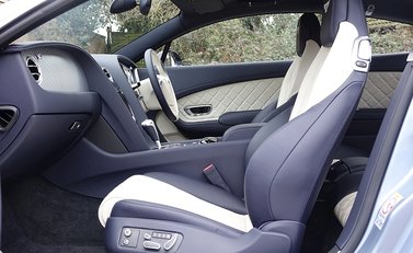 Bentley Continental GT V8 S Mulliner 23