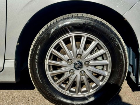 Toyota Esquire Hybrid 1.8 Hybrid Gi Edition 82