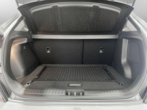 Hyundai KONA 39kWh Premium SUV 5dr Electric Auto (10.5kW Charger) (136 ps) 21