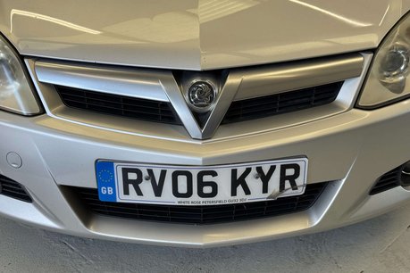 Vauxhall Tigra 1.4i 16v Exclusiv Convertible 2dr Petrol Manual (a/c) (146 g/km, 89 bhp) 12