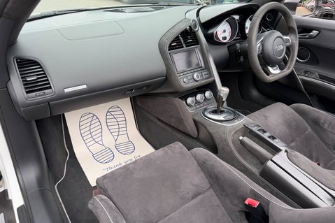 Audi R8 GT QUATTRO V10 SPYDER - 1 OF 33 - BUCKET SEATS -CERAMIC BRAKES 49
