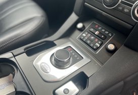 Land Rover Discovery SDV6 SE AUTO 7 SEATER 9