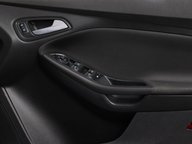 Ford Focus ST-LINE X 36
