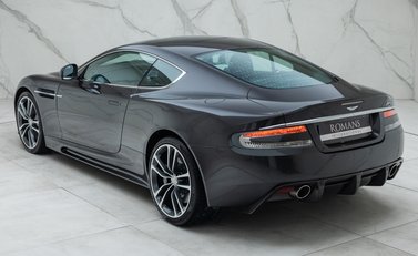 Aston Martin DBS V12 12