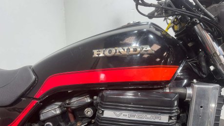 Honda VF750 MAGNA 1982 RUNNING PROJECT BIKE CLASSIC V4 750CC CRUISER 8