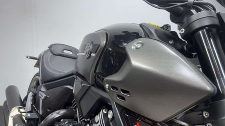 MBP C 2024 ONLY 3K 1 OWNER CRUISER BIKE 1000CC TOURER BIKE 33