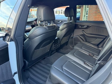 Audi Q8 TDI QUATTRO BLACK EDITION 43