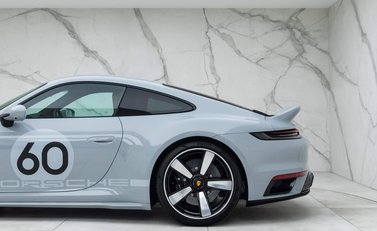 Porsche 911 (992) Sport Classic 38