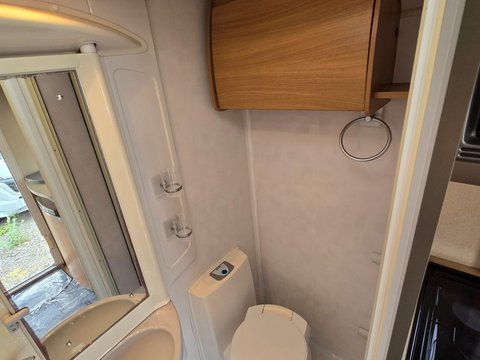 Swift Suntor 590RS Motorhome 44